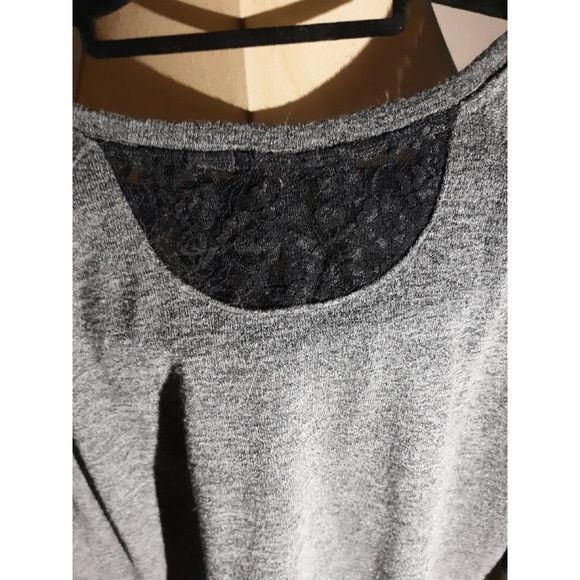 Cropped Sweater - Picture 3 of 3